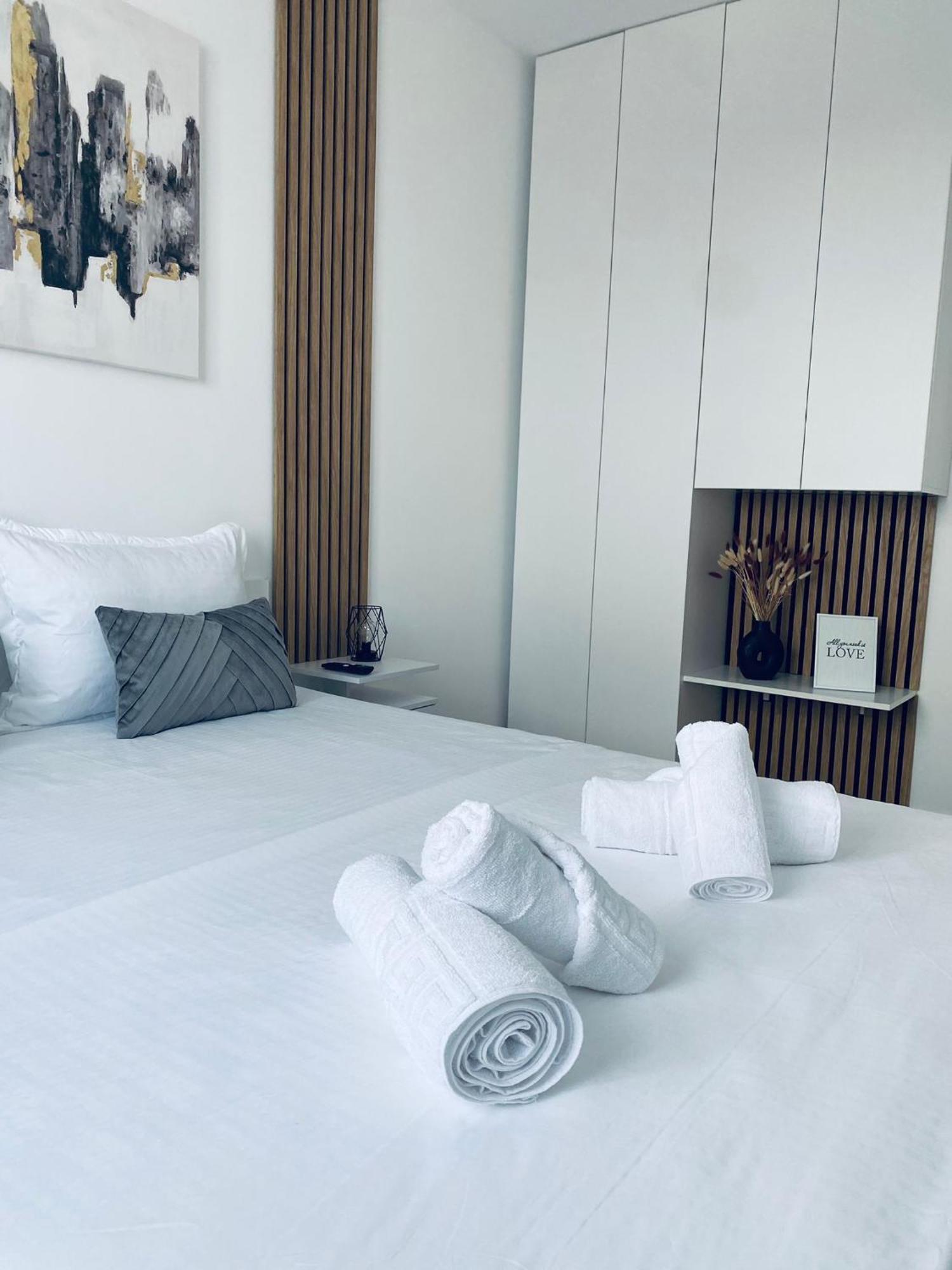 Bella Residence Орадеа Екстериор снимка